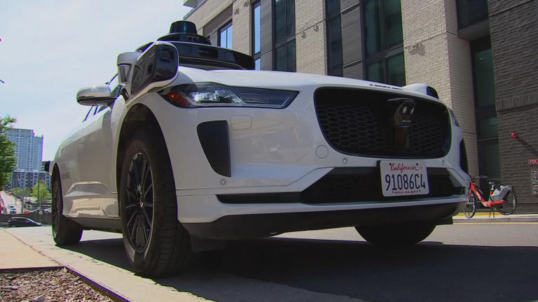 Waymo and Lyft collaborating to bring driverless car maintenance ...