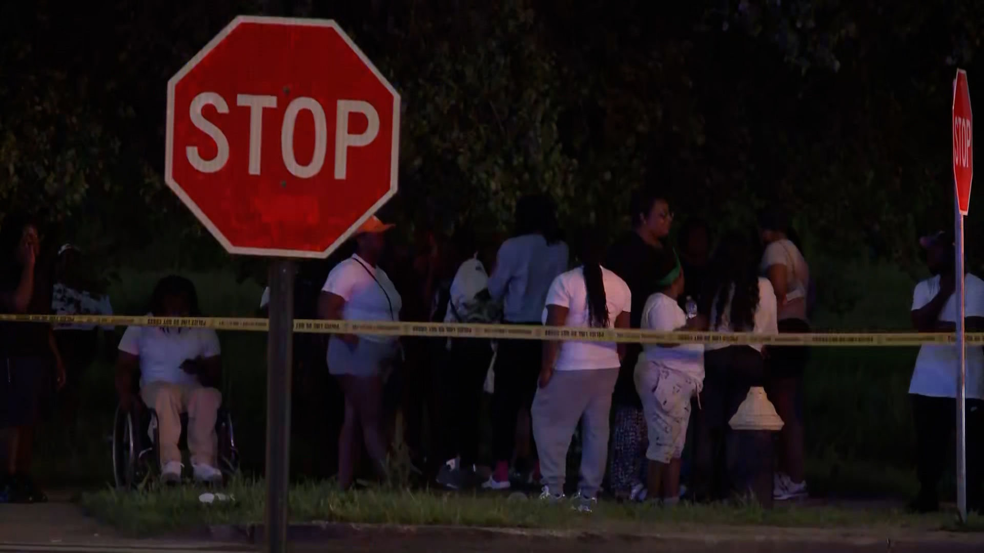 Police: 1 dead, 3 critically hurt in north St. Louis shooting