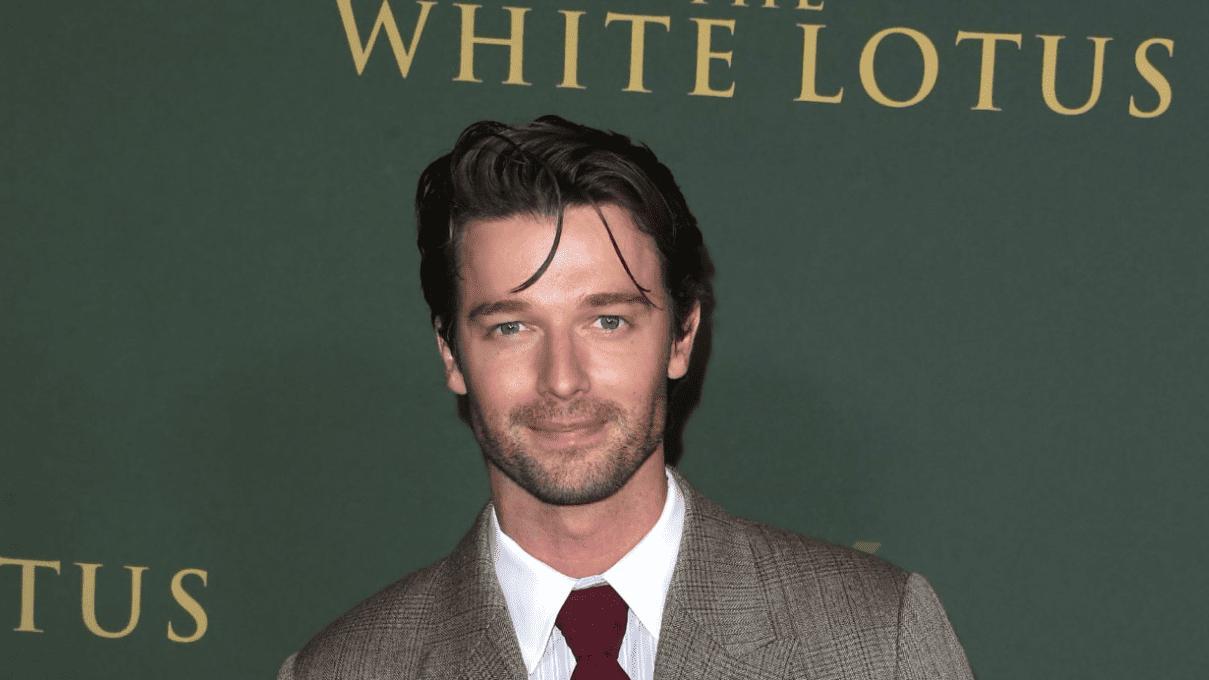 Patrick Schwarzenegger cast as Gus Everett in 'Beach Read', but fans ...