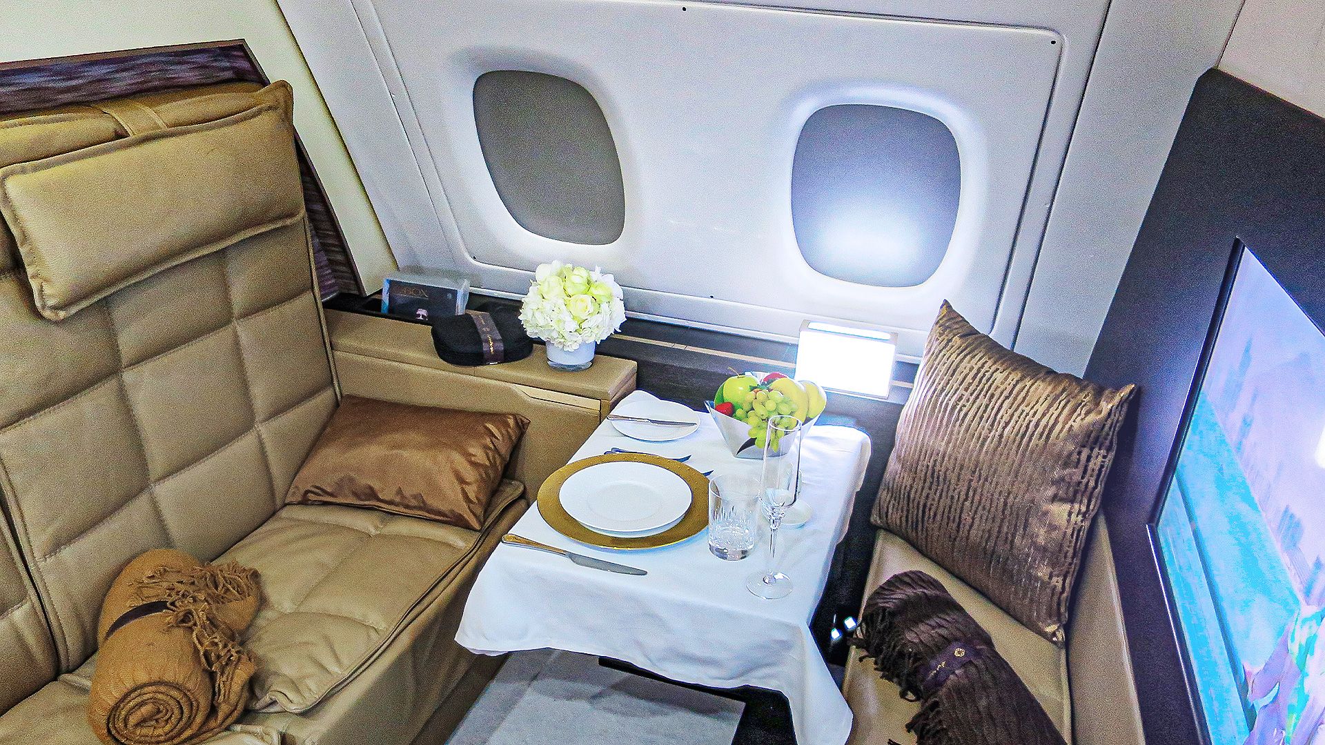 5 things passengers don't know about first class suites