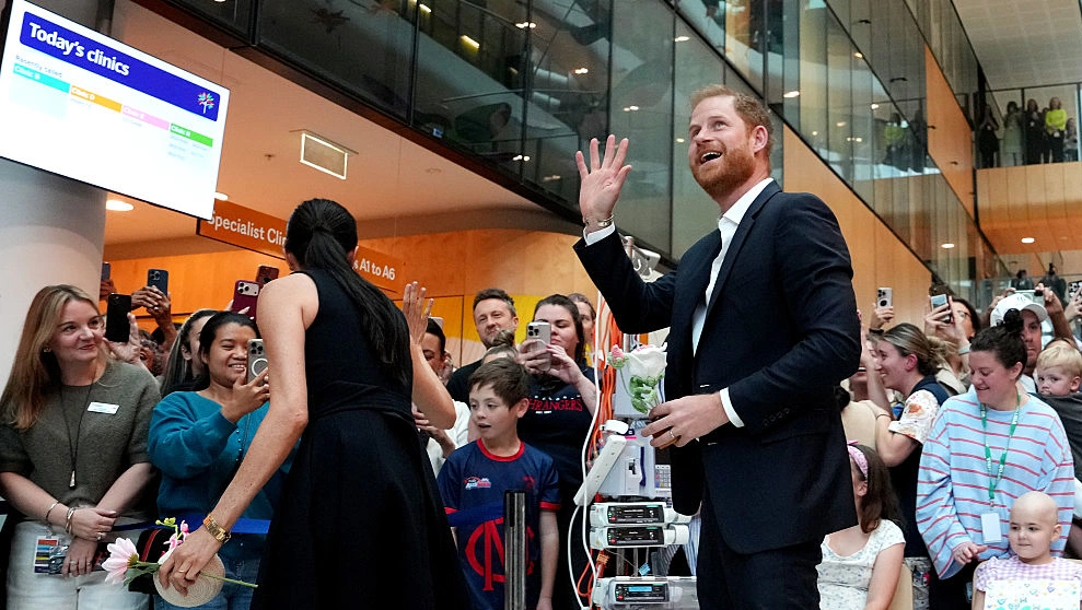 Megyn Kelly accuses Harry and Meghan of staging hospital visit