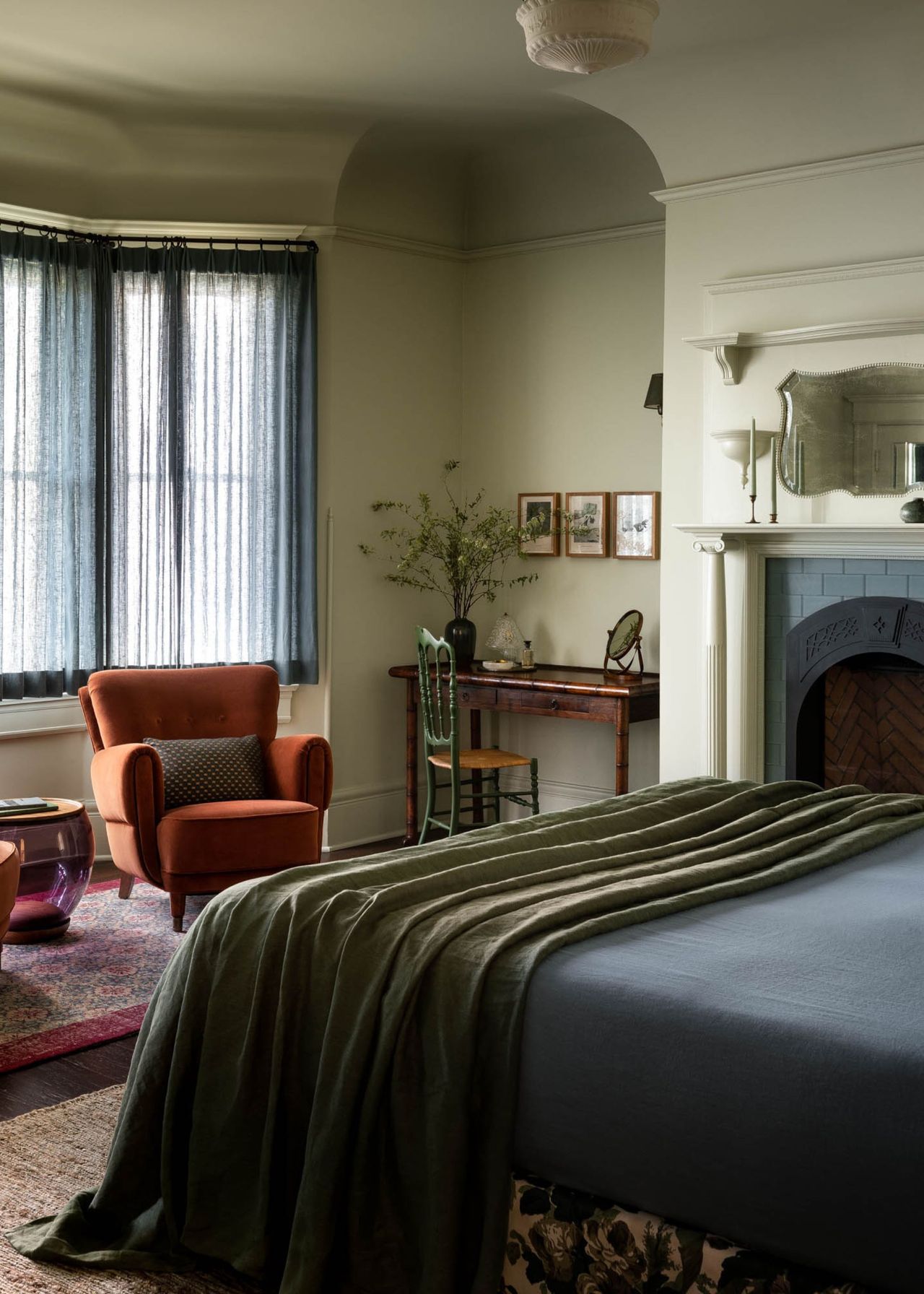 What color to paint your bedroom, according to color psychology