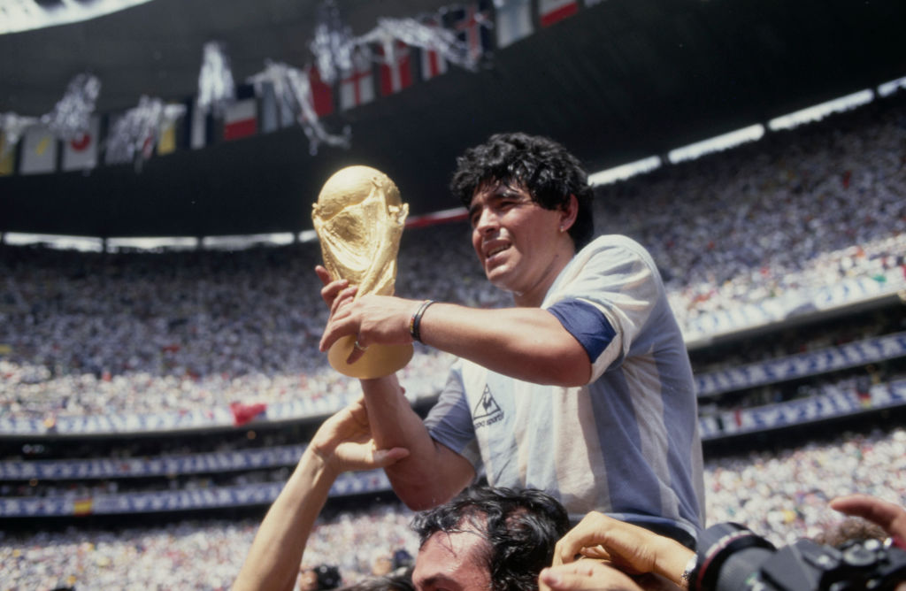 Tiết lộ chấn động về cái chết của huyền thoại Diego Maradona