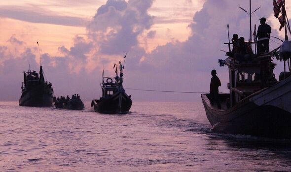 horror-as-overcrowded-migrant-ship-sinks-250-refugees-missing