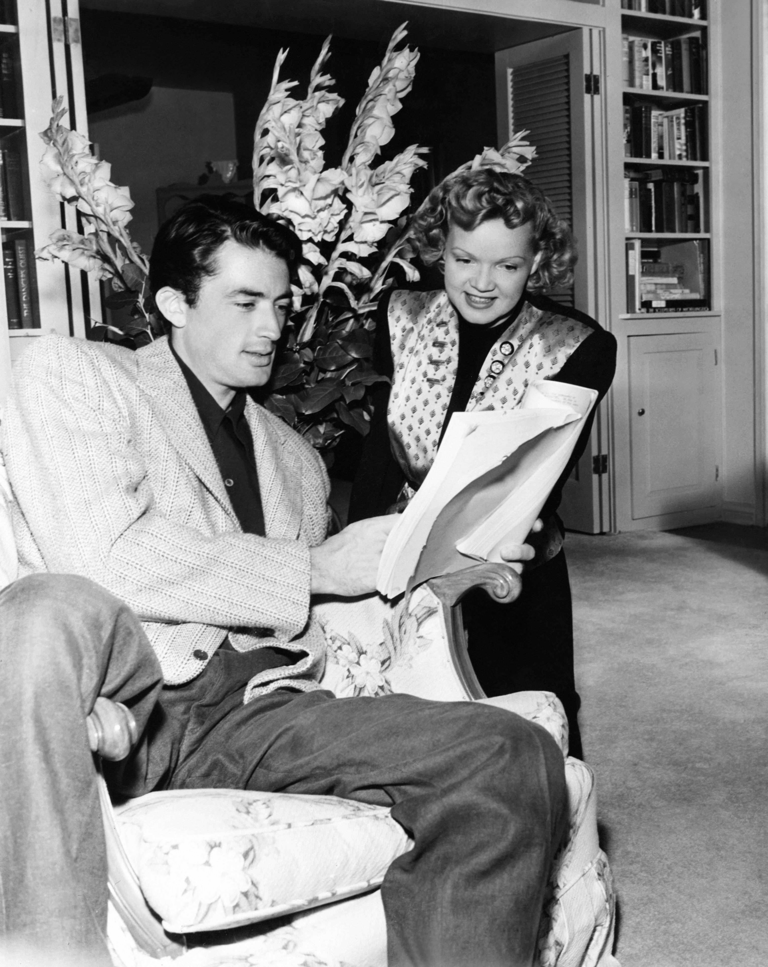 Gregory Peck at home: Behind-the-scenes photos of the screen legend’s ...