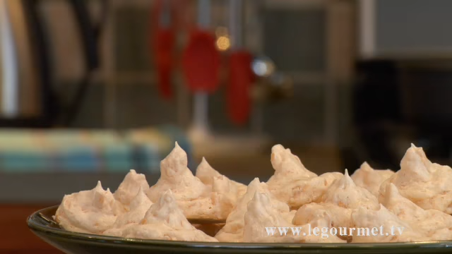 How to make coconut macaroons perfect for Easter baking
