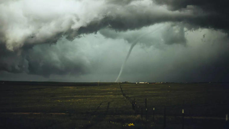 Twin tornadoes rip through West Michigan, leave thousands without power