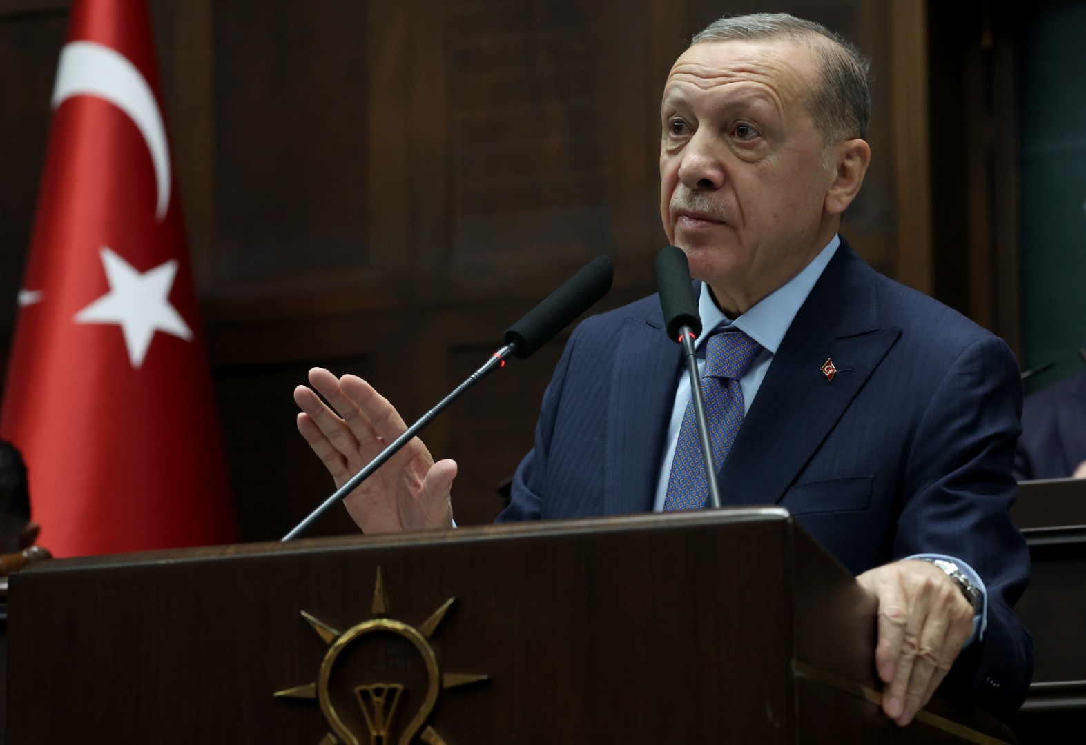 Le président turc Recep Tayyip Erdogan prononce un discours à la Grande Assemblée nationale turque, à Ankara, le 25 octobre 2023. Adem ALTAN AFP