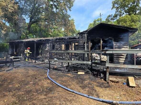 2 taken to hospital after Florence County house fire