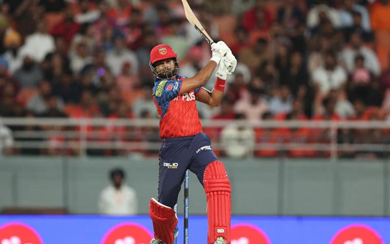 IPL 2026: Video of the day: Shreyas Iyer's magical one-handed six off ...