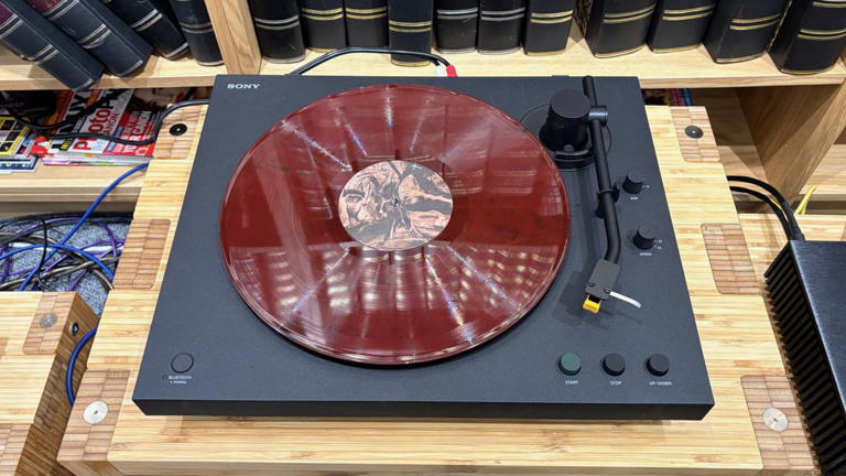 This do-it-all Sony turntable is seriously talented – but does it offer ...
