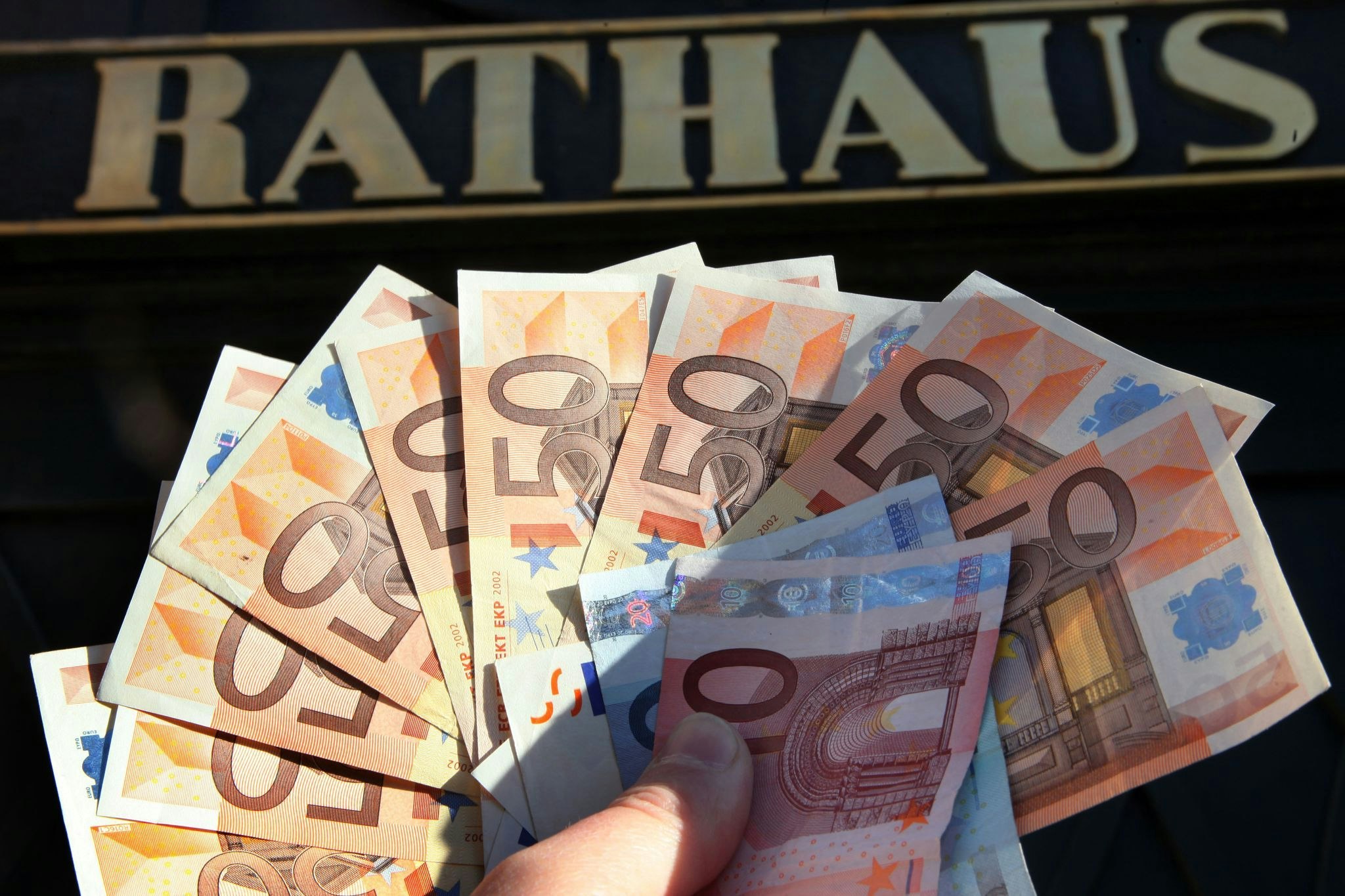 Rettung für klamme Städte: Bund gibt Milliarden-Hilfe – auch NRW ...