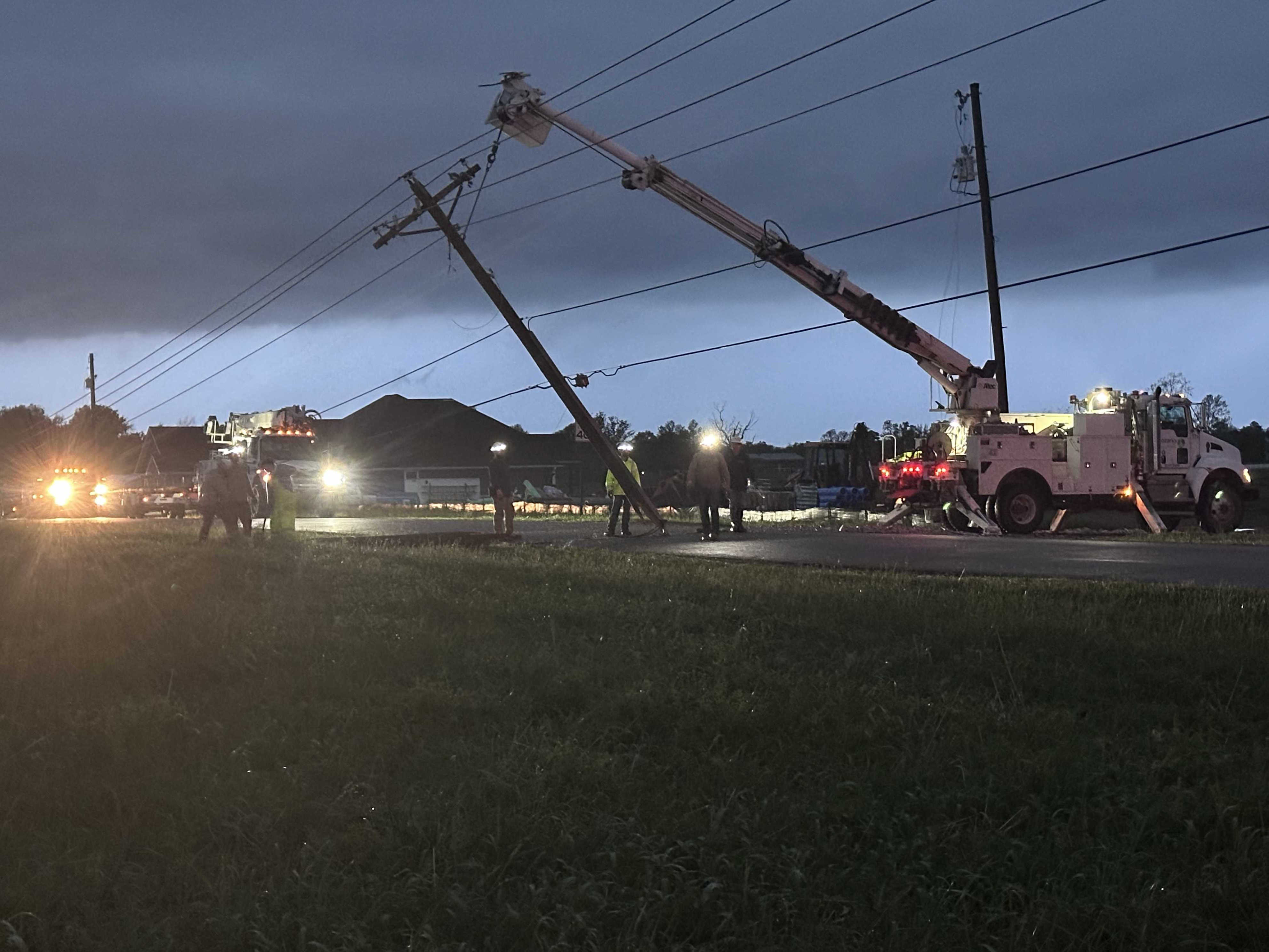 Wednesday morning storms cause damage in Northwest Arkansas