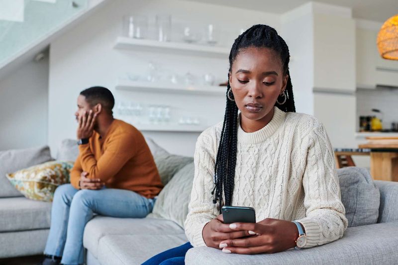 17 subtle signs of a person who is quietly losing interest in a marriage