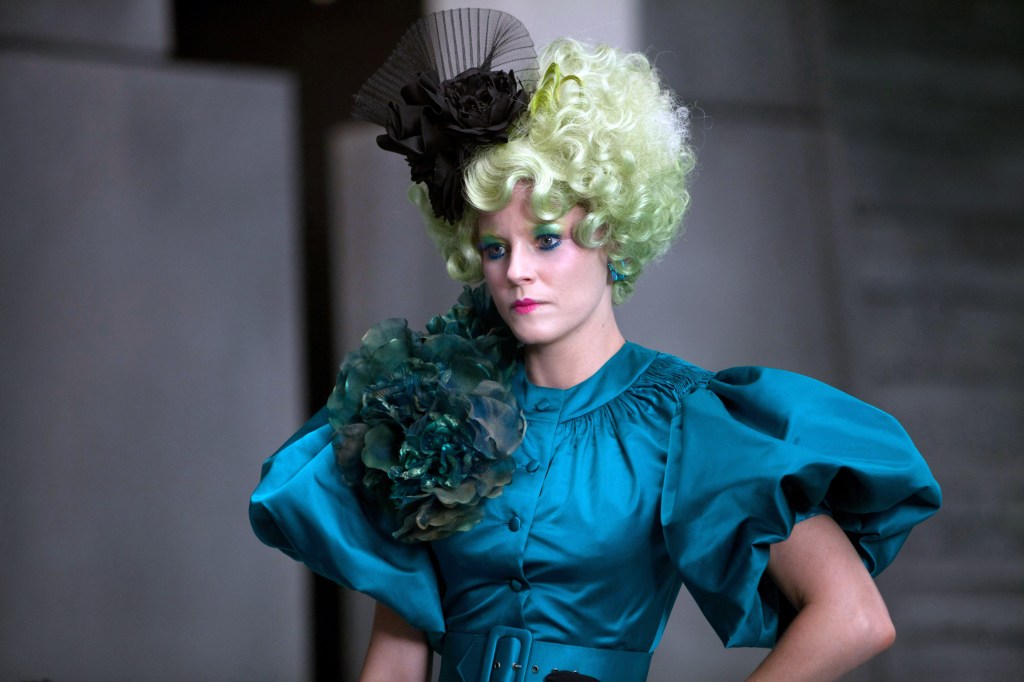 Elizabeth Banks calls out white women Trump voters and evokes Effie