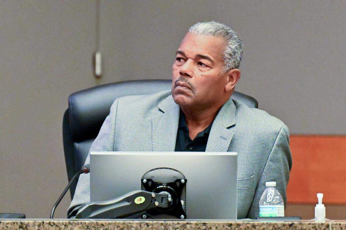 Sacramento councilmember needs land for homeless shelter. He's still ...