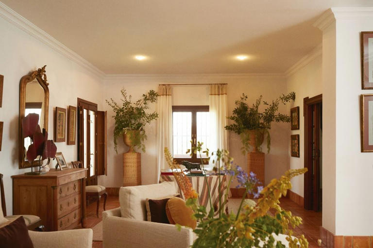 Entramos en 'La Consentida', la finca sevillana de Roca Rey, tras ...