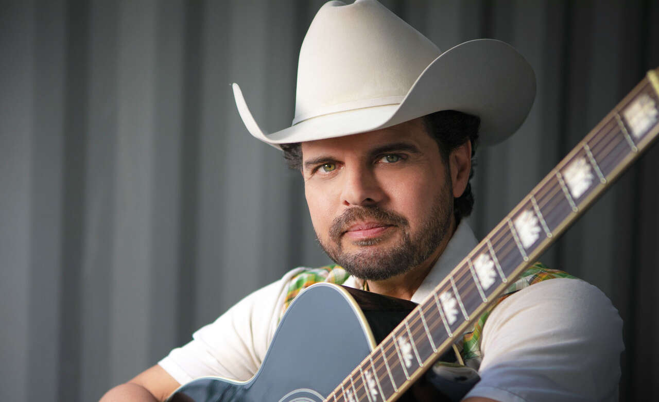 Fiesta's live music will take partygoers back to the '80s and '90s