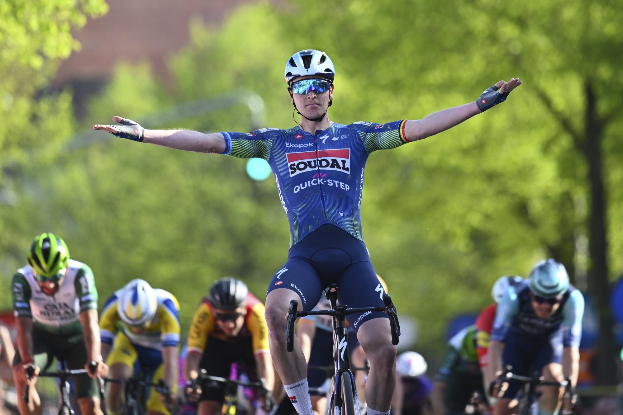 🎥 Tim Merlier heerst! Sprinter zet concurrentie te kijk in Ronde van ...