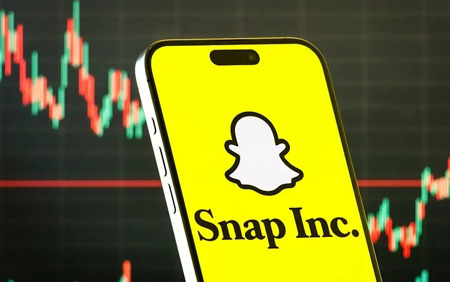 Snap to cut 16% of staff as AI reshapes operations