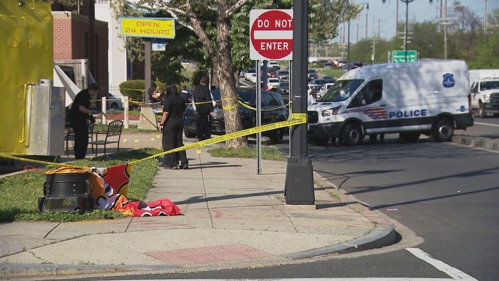 Boys killed in shooting near northeast DC convenience store were ...
