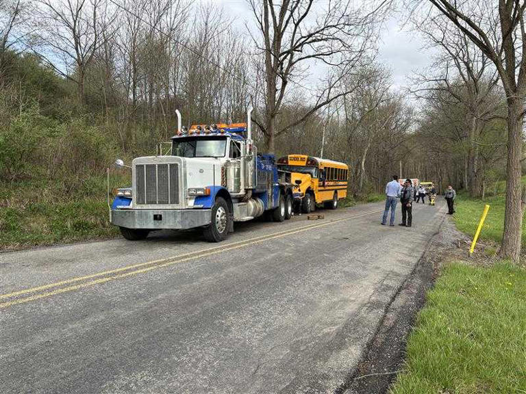 School bus crashes while carrying elementary students in Butler County