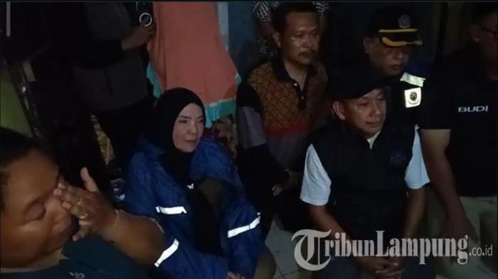 Banjir Solo: Air Merah Akibat Limbah Tekstil, Lampung Korban Jiwa - berita news from TribunNews.com