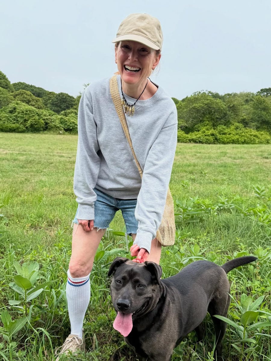 Julianne Moore, 65, relies on this unusual walking technique to stay ...