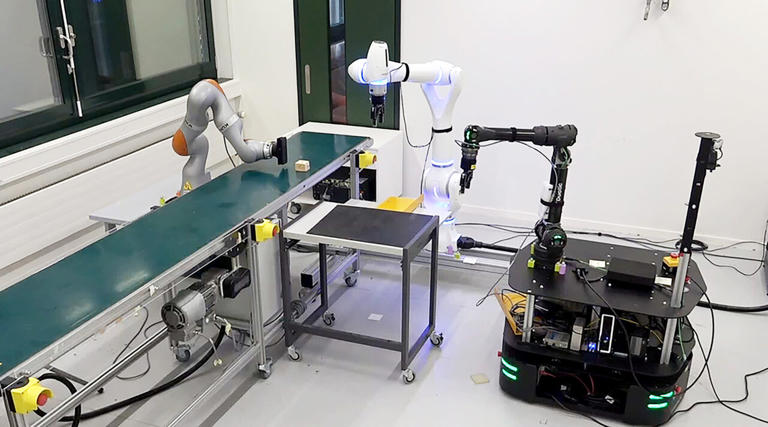 Kinematic intelligence lets three different robots learn the same task ...