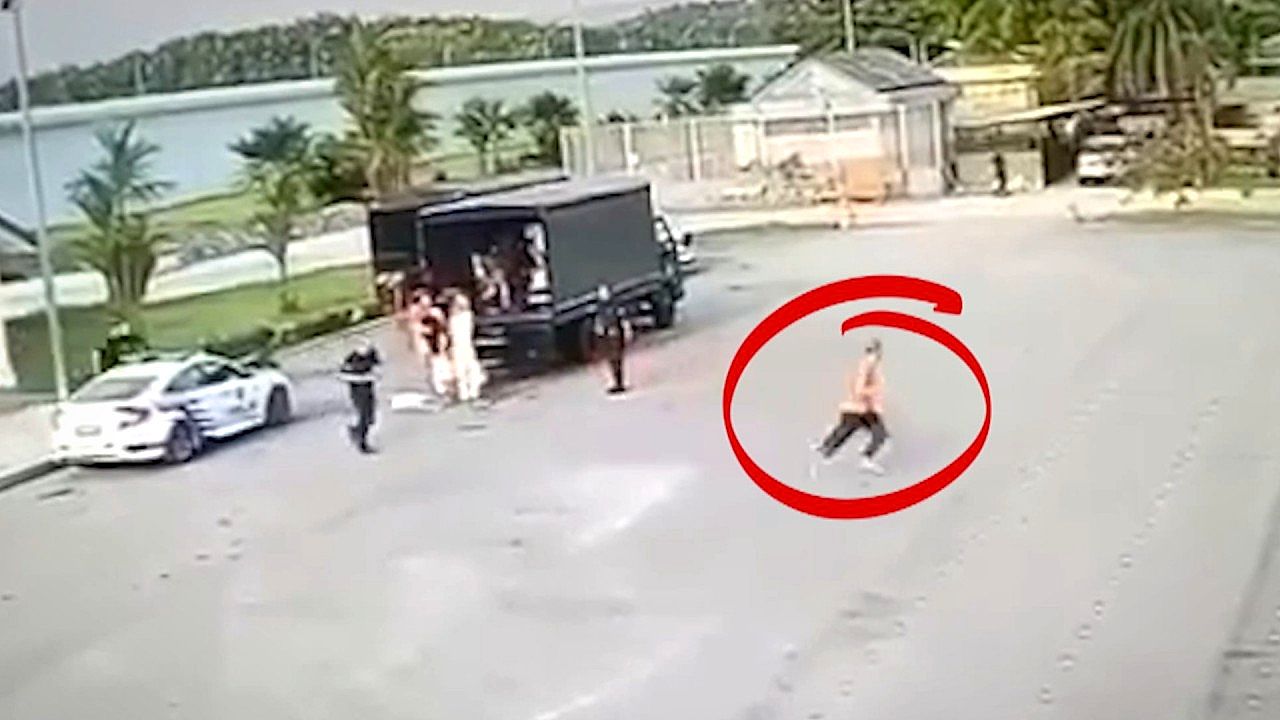 Manhunt underway after suspect escapes during jail transfer