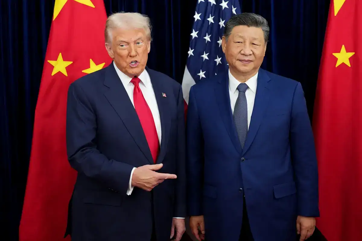 Donald Trump anuncia que abrirá de manera permanente el Estrecho de Ormuz