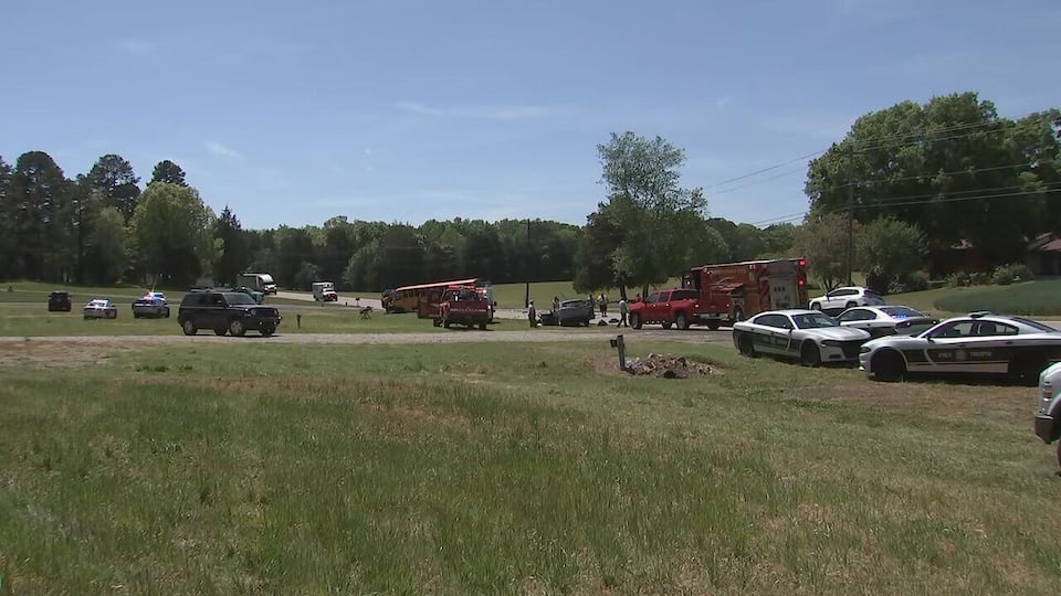 CMS bus crashes during field trip near Mooresville