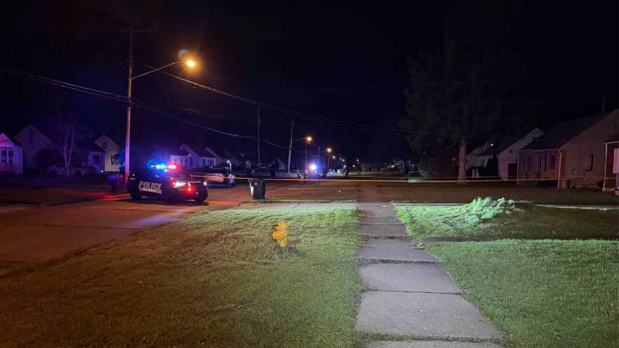 Police report reveals juvenile and woman hit by gunfire in Warren