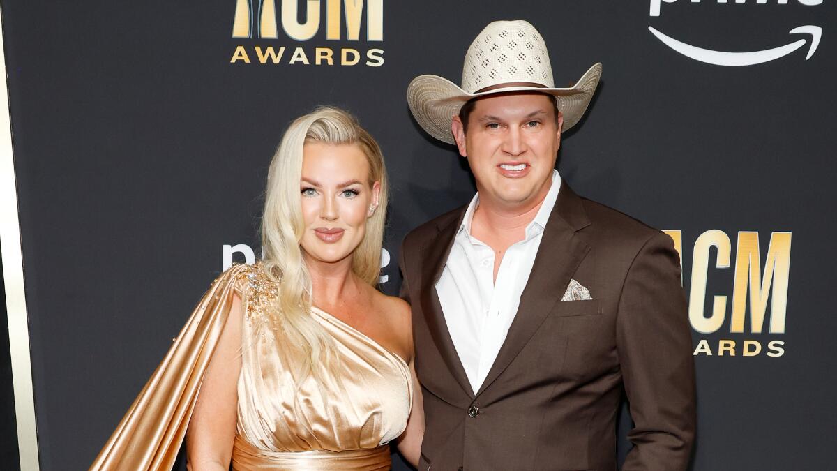 Watch: Jon Pardi spotlights wife in new video for honky tonk-worthy anthem