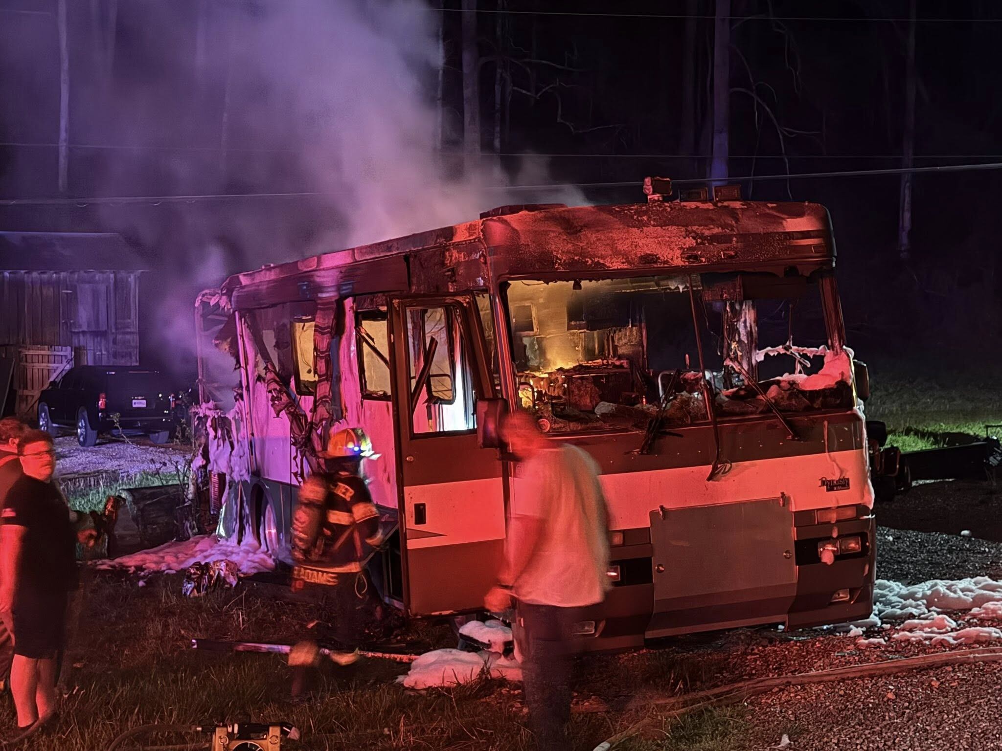 Motorhome in flames extinguished by firefighters