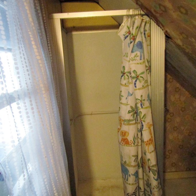 shower-built-into-ceiling-1200×1200