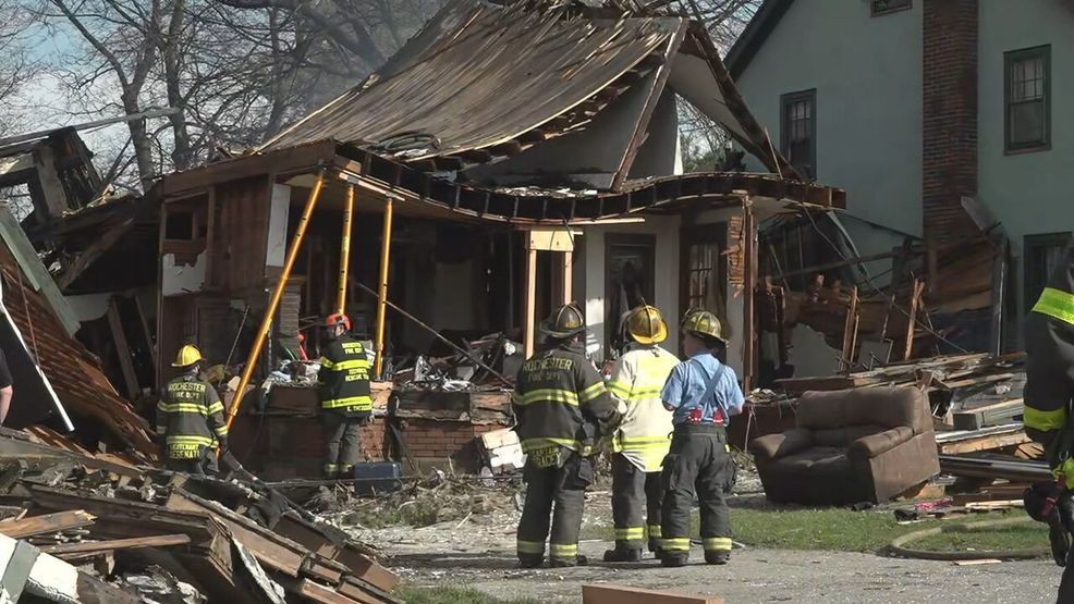 Explosion levels house on Lake Avenue in Rochester, stuns neighbors