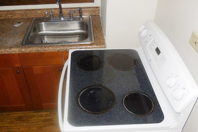 kitchen-sink-obstructed-1200×1200