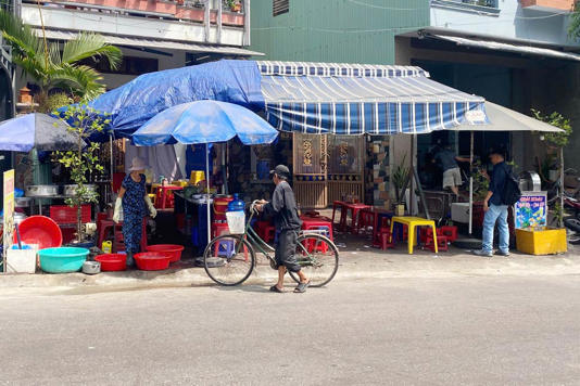 Quán bánh bèo nơi xảy ra vụ việc. Ảnh: Hoài Phương
