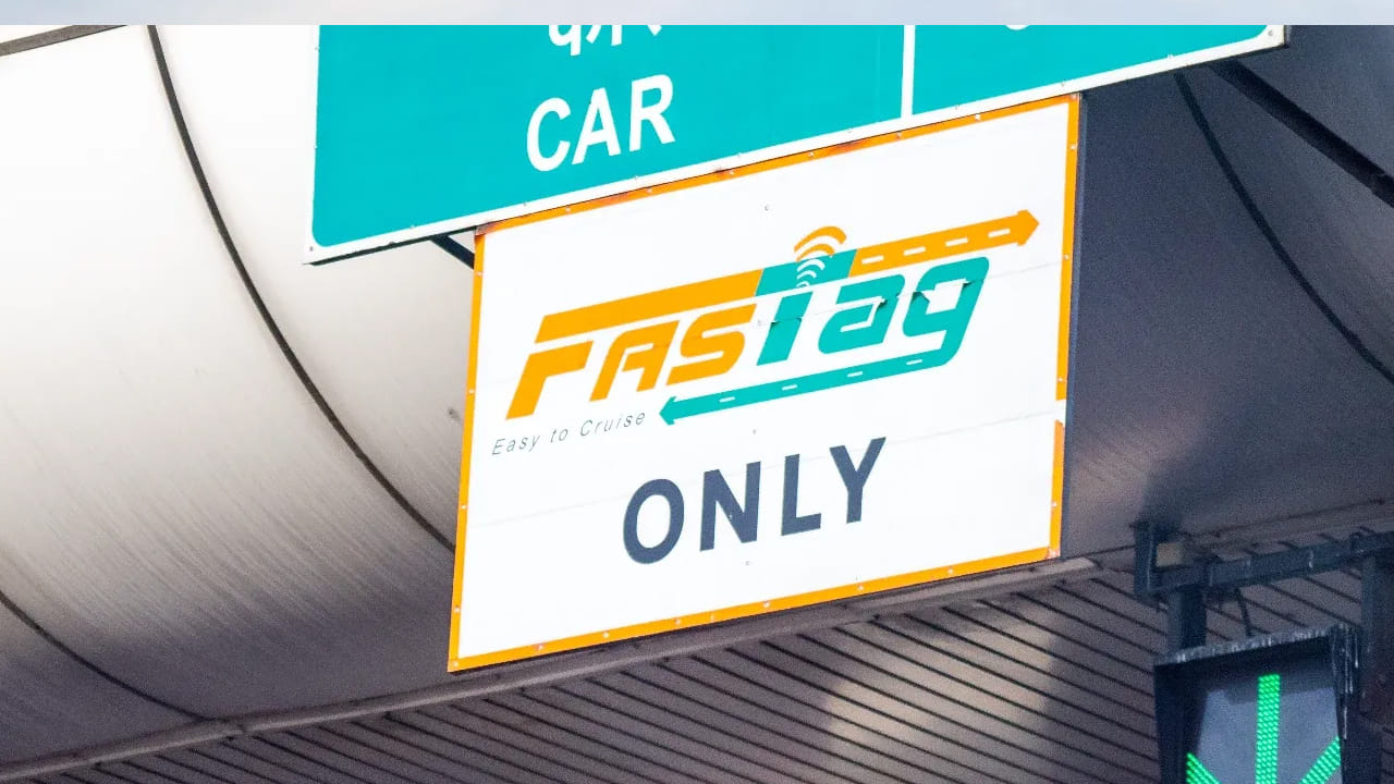 FASTag: ఫాస్టాగ్ వాడేవారికి కేంద్రం అలర్ట్. అలా చేస్తే మీ ఫాస్టాగ్ ...