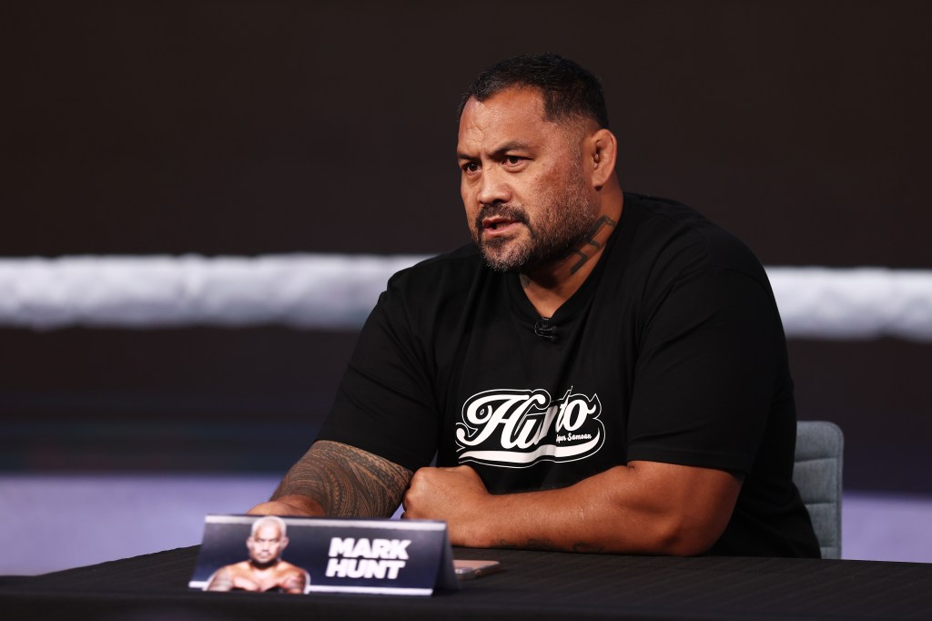 Ex-UFC champ Mark Hunt arrested over alleged death threat text