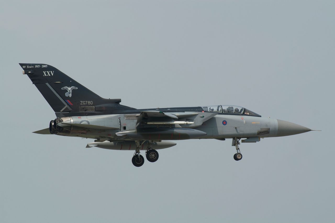 三菱重工業、IHI、三菱電機…国家が威信をかけた次期戦闘機「F3」、その脅威的すぎるスペックとは