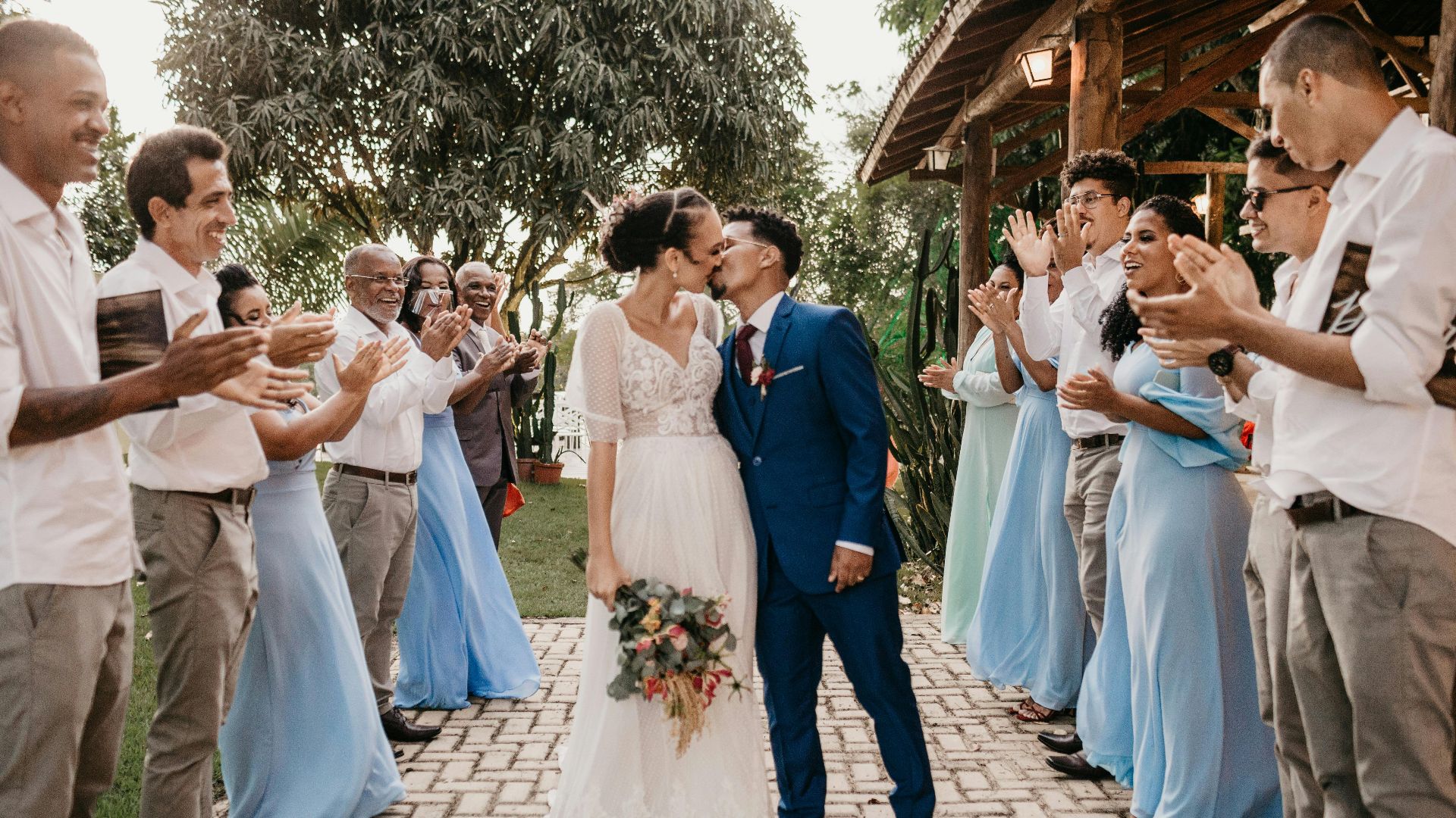 20 wedding guest outfit mistakes that ruin photos