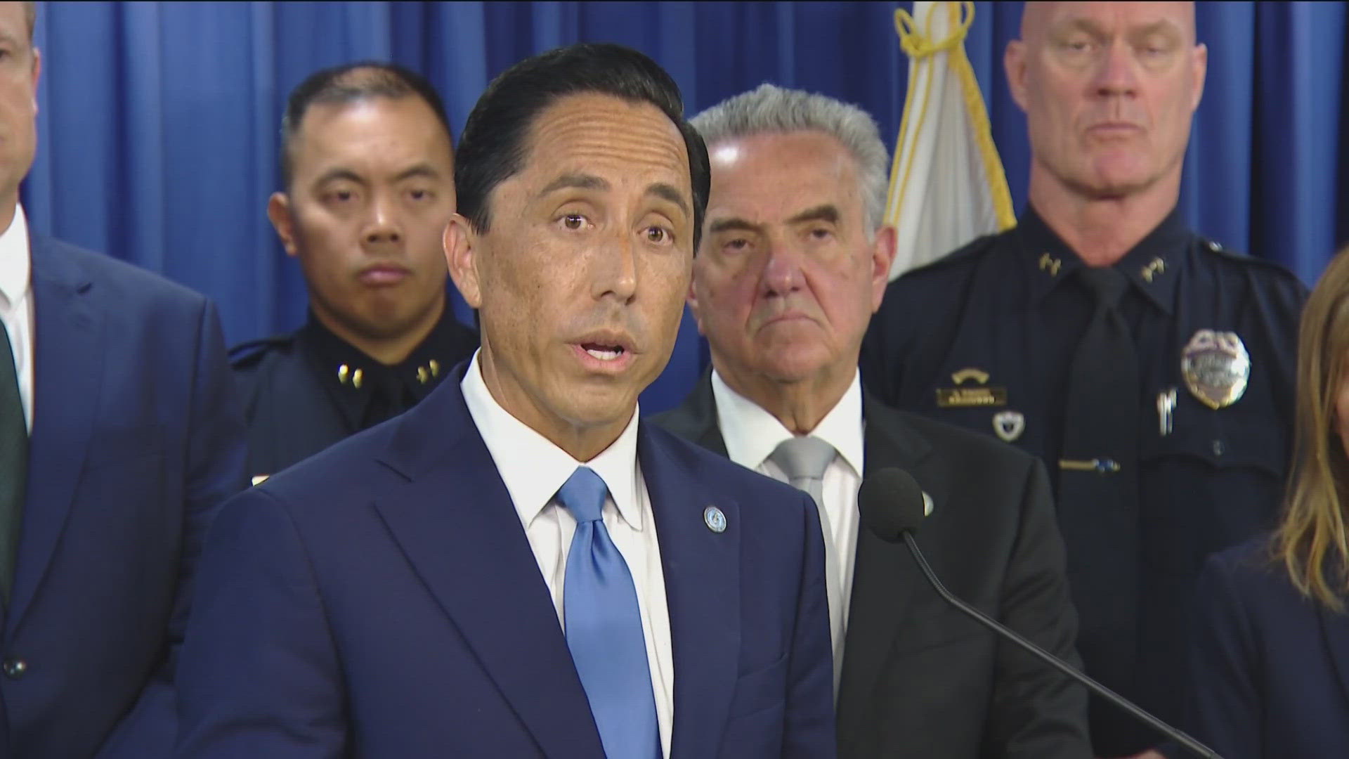 San Diego mayor's budget plan tackles $146M deficit with layoffs; cuts ...