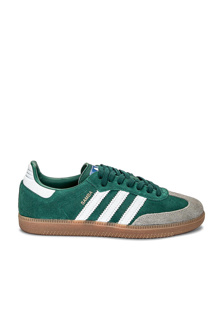Not skinny, not baggy—this is the chic way to style Sambas with jeans ...