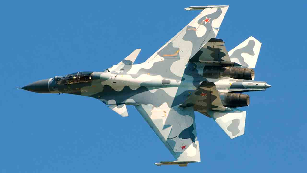 Russisk Su-30 jagerfly styrter i okkuperte Krim under treningsflyvning