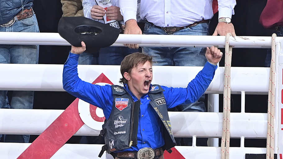Saddle Bronc Riding World Standings Proves Battle of Brothers