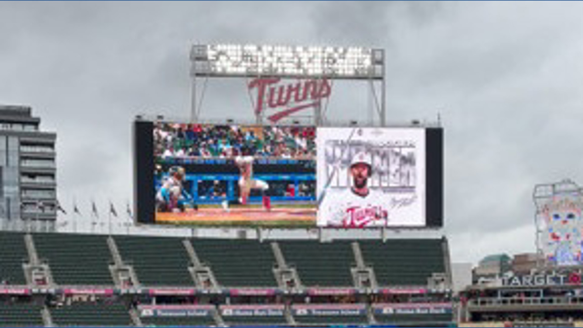 Byron Buxton gets his Silver Slugger award