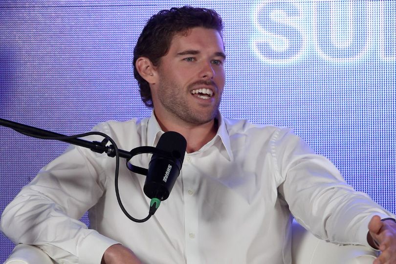 Arnold Schwarzenegger’s son shows off slim body after major weight loss<br>