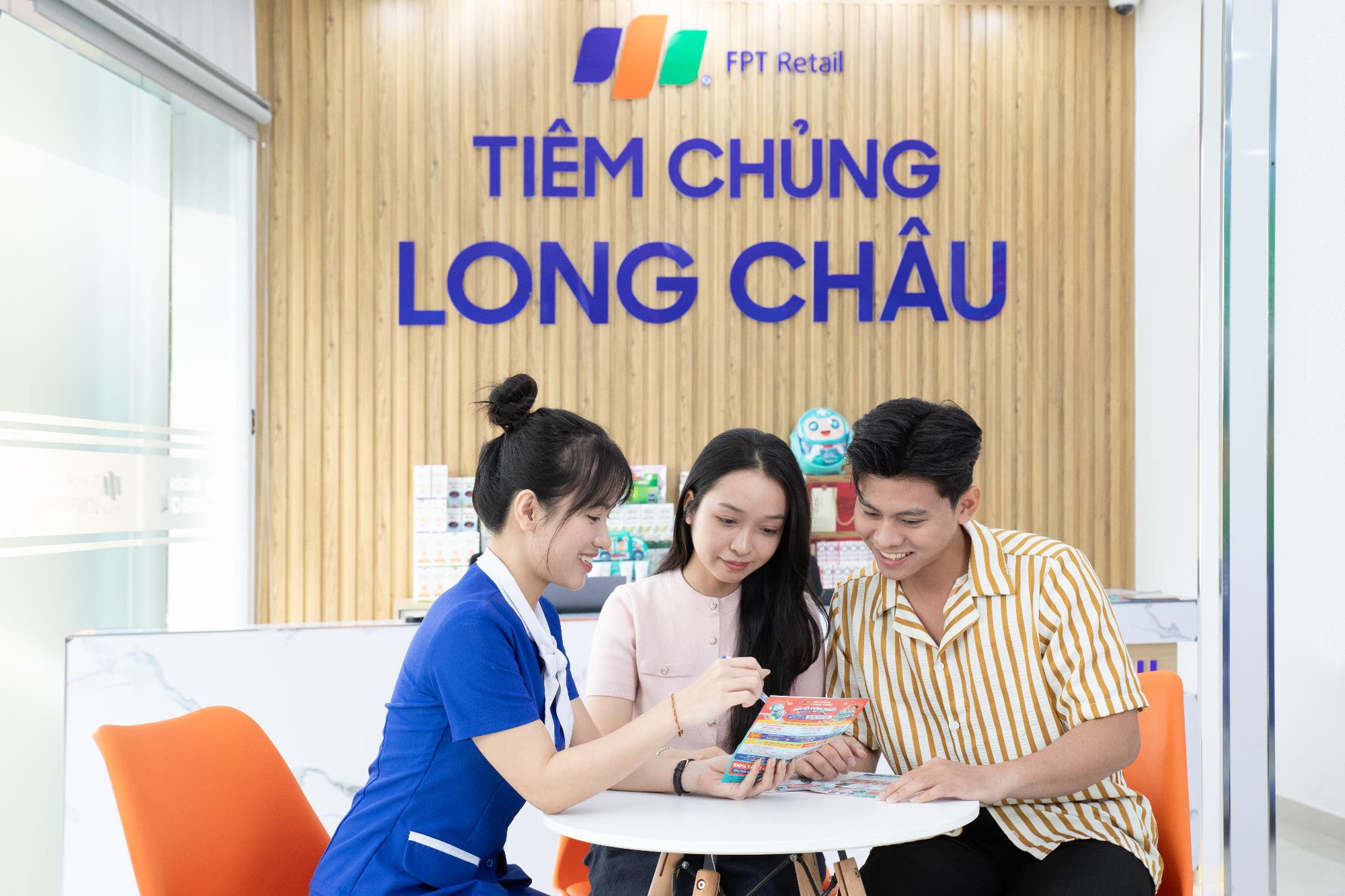 Long Châu ra mắt tài khoản gia đình - ví sức khỏe tích thưởng đầu tiên cho cả gia đình tại Việt Nam